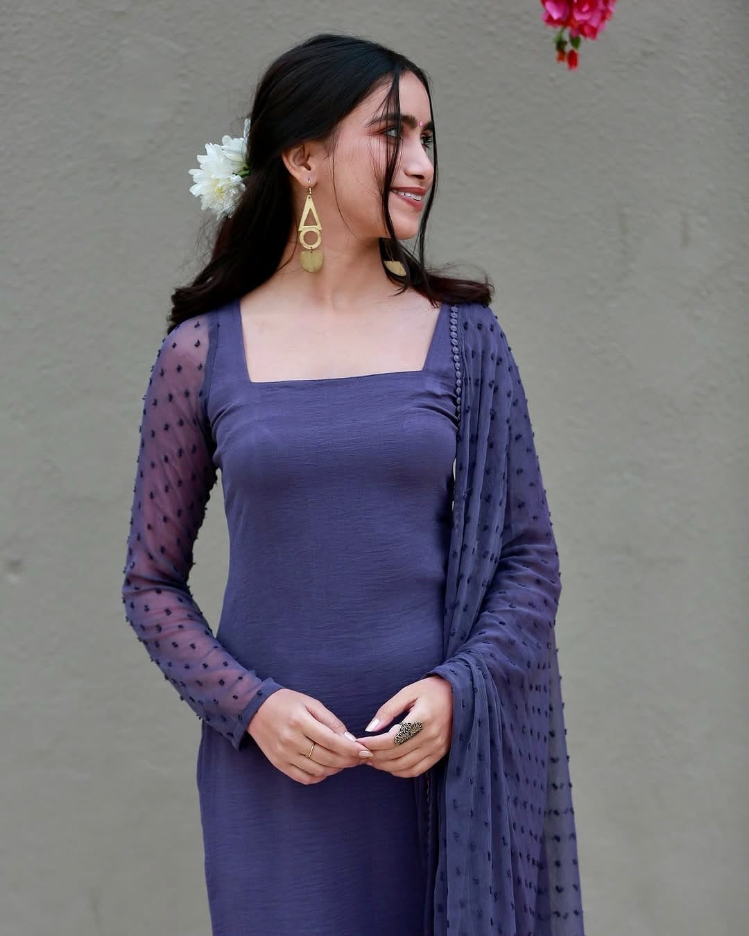 Sheer-Sleeve Kurta Set with Flowing Dupatta – Grace in Motion