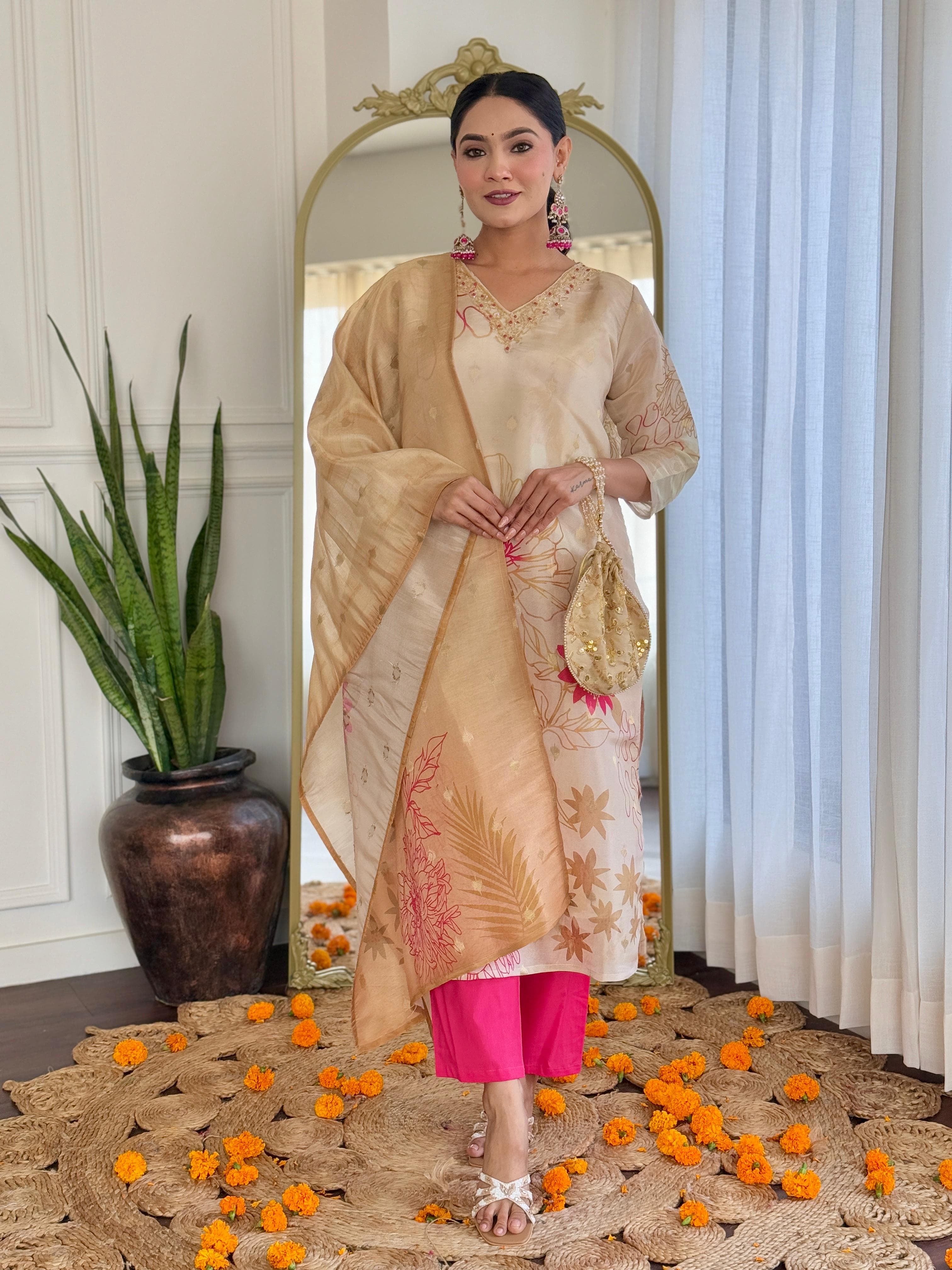 Embellished Kurta Set with Dupatta – Festive Radiance