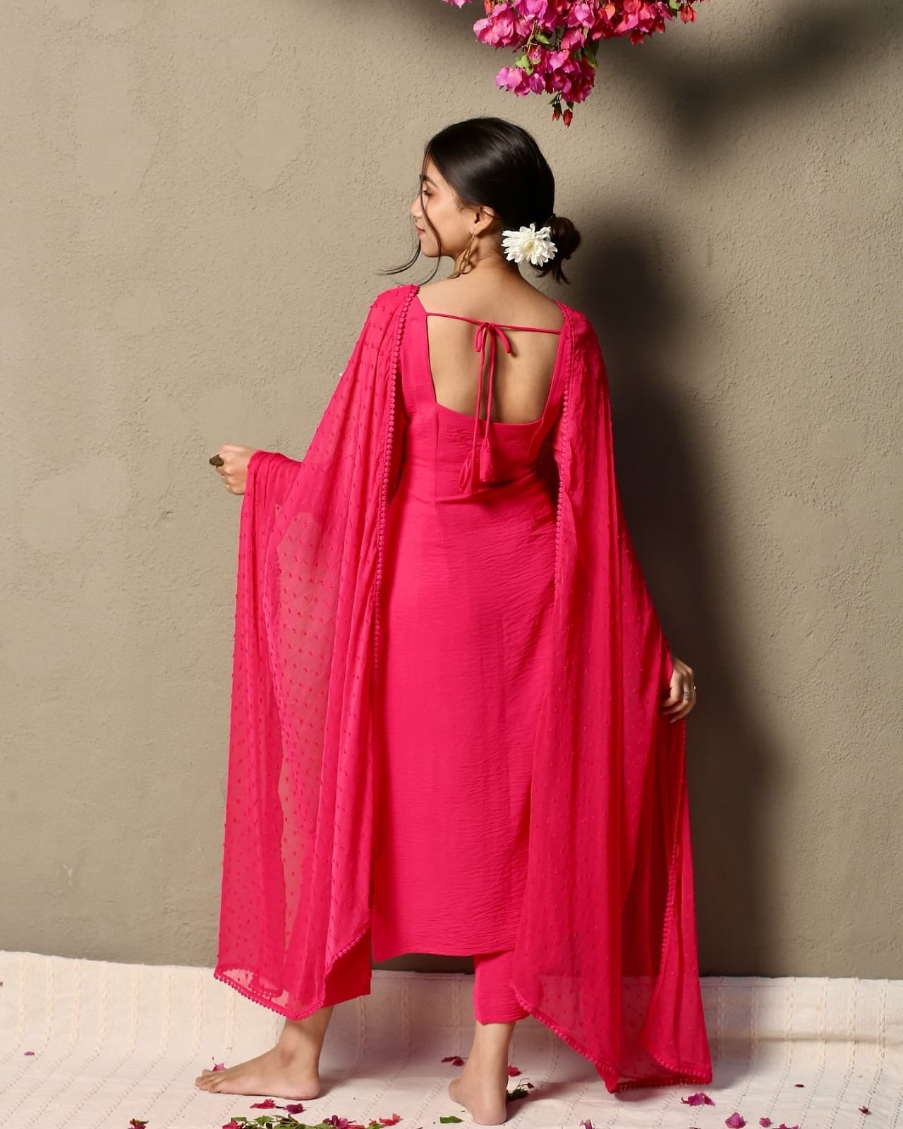 Sheer-Sleeve Kurta Set with Flowing Dupatta – Grace in Motion