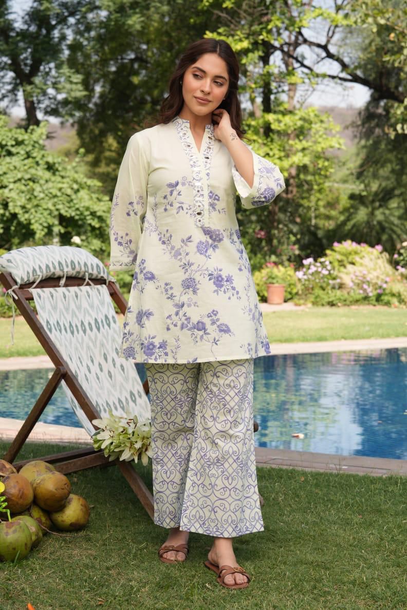 Floral Printed Kurta with Wide-Leg Pants