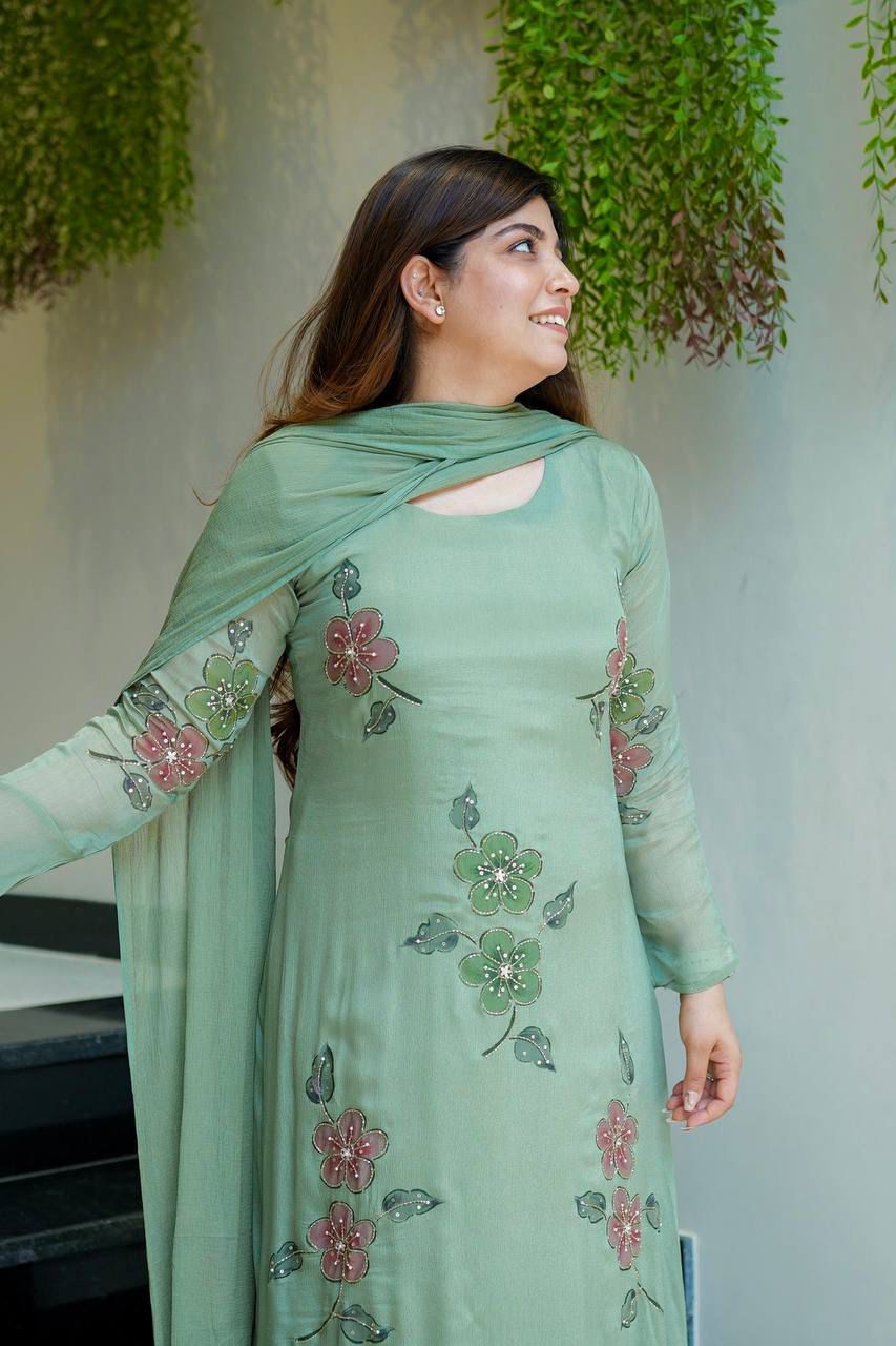 Digital Print Floral Elegance: Premium Kurta Sets