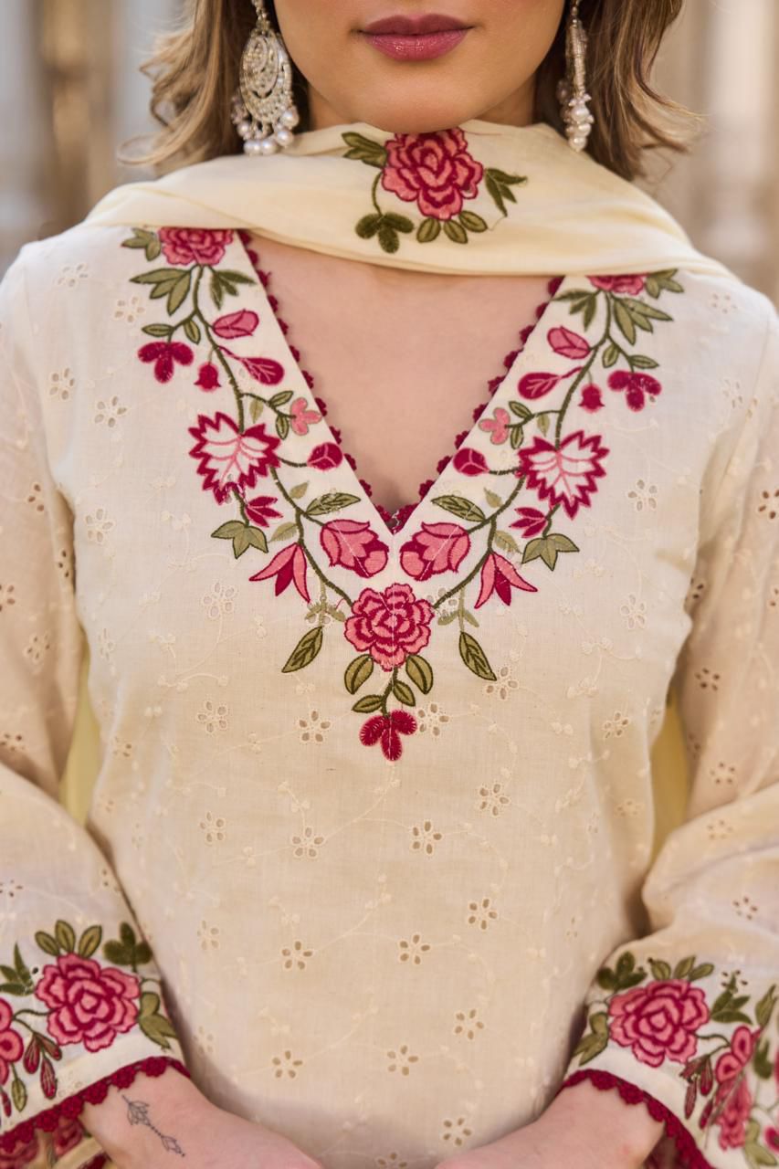 Cream Embroidered Kurta Set with Floral Thread Work & Dupatta