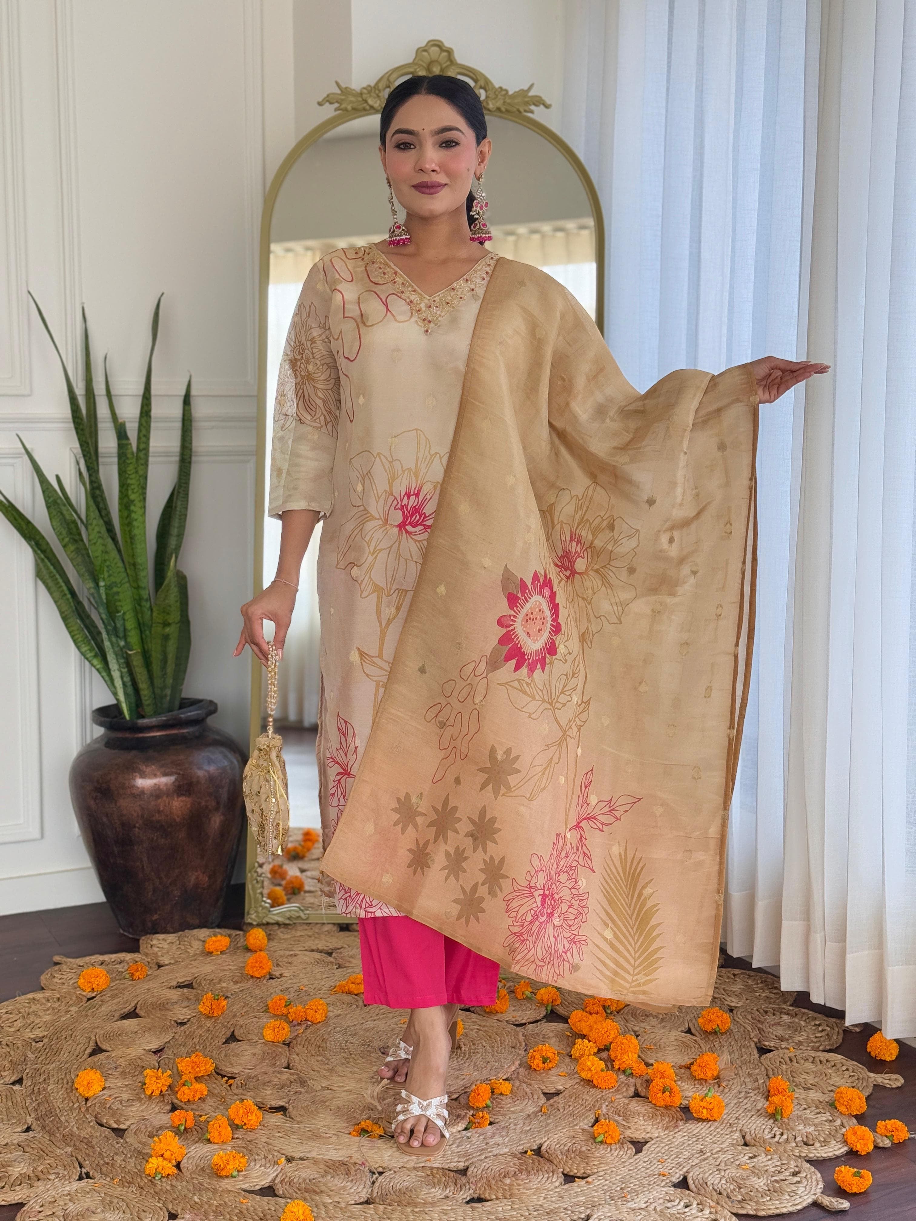 Embellished Kurta Set with Dupatta – Festive Radiance